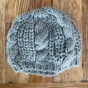 Women’s Chunky Blue Winter Hat
